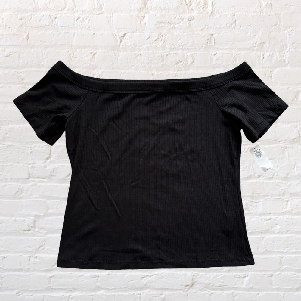 💕 🆕 Old Navy off the shoulder ribbed fabric black shirt